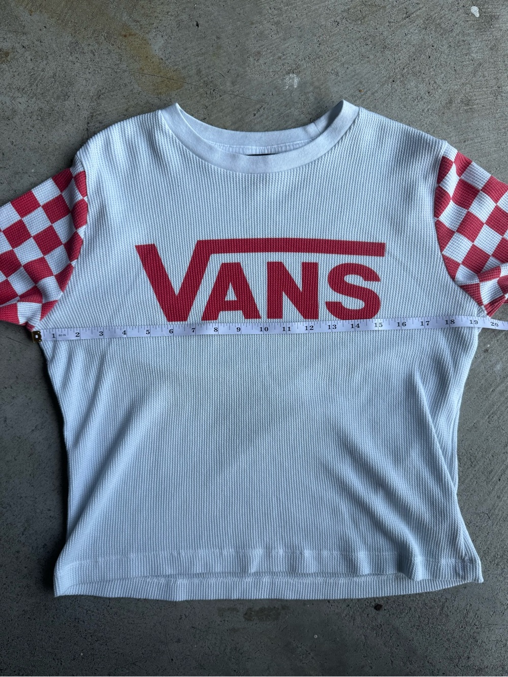 Vans White Crewneck Waffle Thermal with Red Logo & Checkerboard Sleeves Sm Punk - Picture 9 of 12